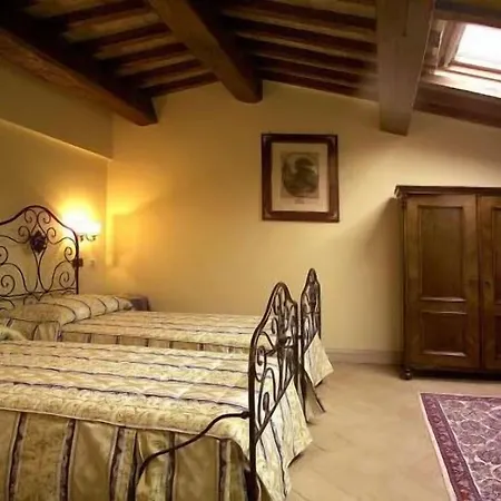 Palazzo Leti Residenza D'epoca Hotel 4*