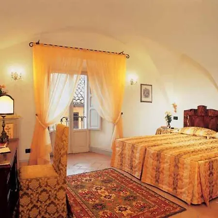 Ξενοδοχείο Palazzo Leti Residenza D'epoca 4*
