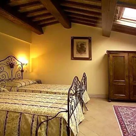 Palazzo Leti Residenza D'epoca 4*
