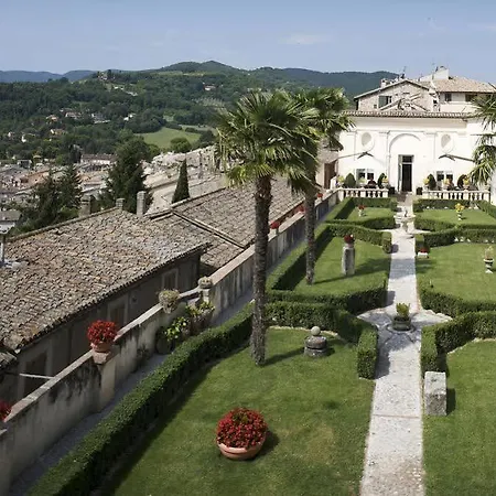 Palazzo Leti Residenza D'epoca Hotel 4*